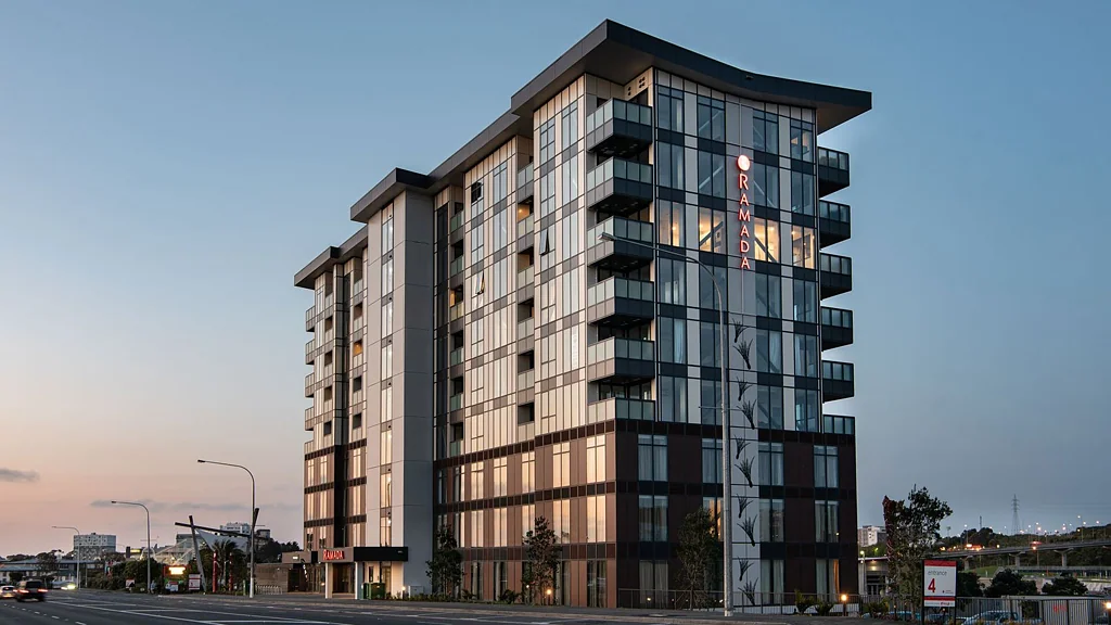 Wiri 2 Bedroom LIVE IN ONE. RENT THE OTHER. MOVE FAST