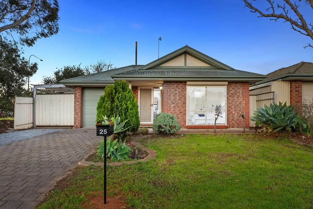 25 New Hampshire Dr, Parafield Gardens, SA 5107