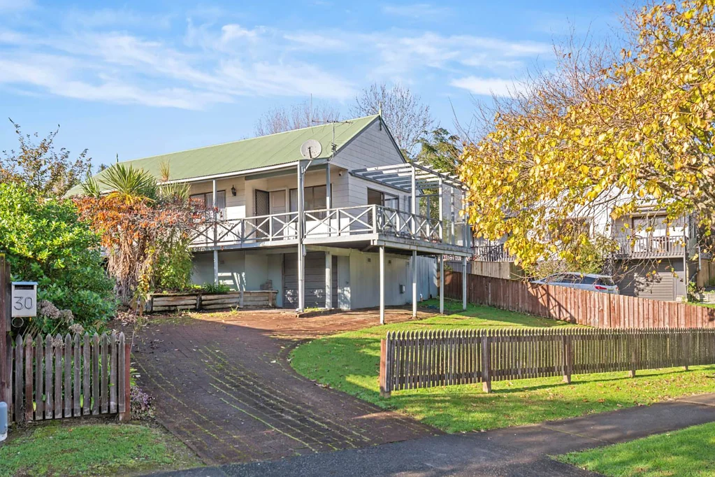 30 Murvale Drive, Bucklands Beach, Manukau City, Auckland