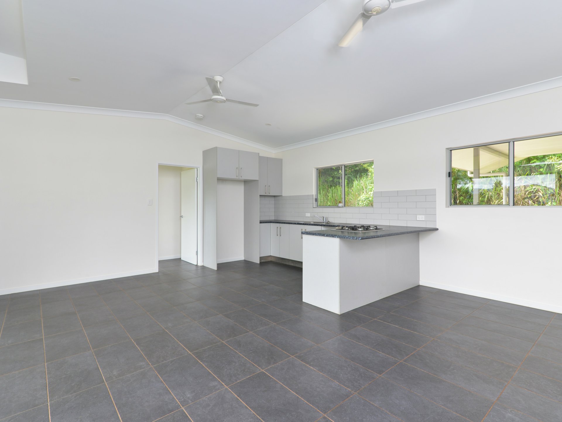 2125 MOSSMAN - DAINTREE RD, WONGA BEACH QLD 4873, 0 غرف, 0 حمامات, House