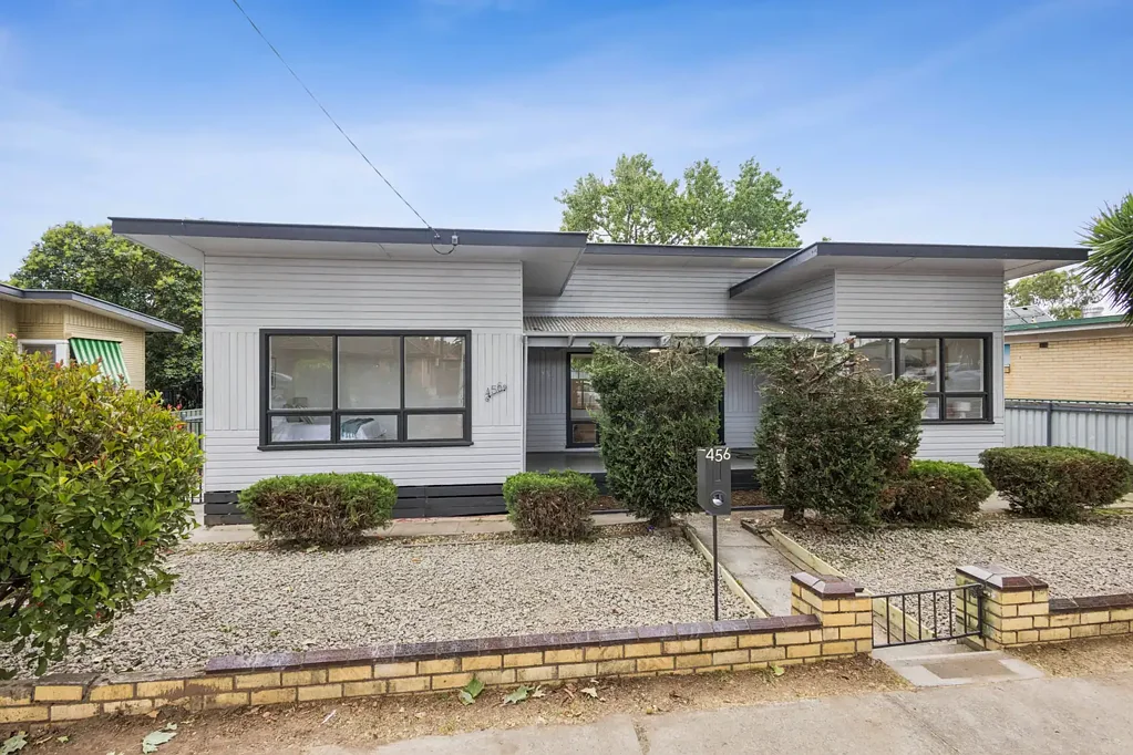 456 High Street, Golden Square, VIC 3555