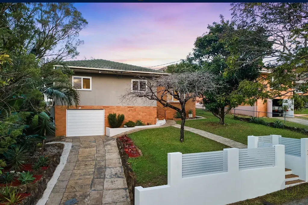 Prime Aspley Opportunity on 620m² – Walk to Everything!