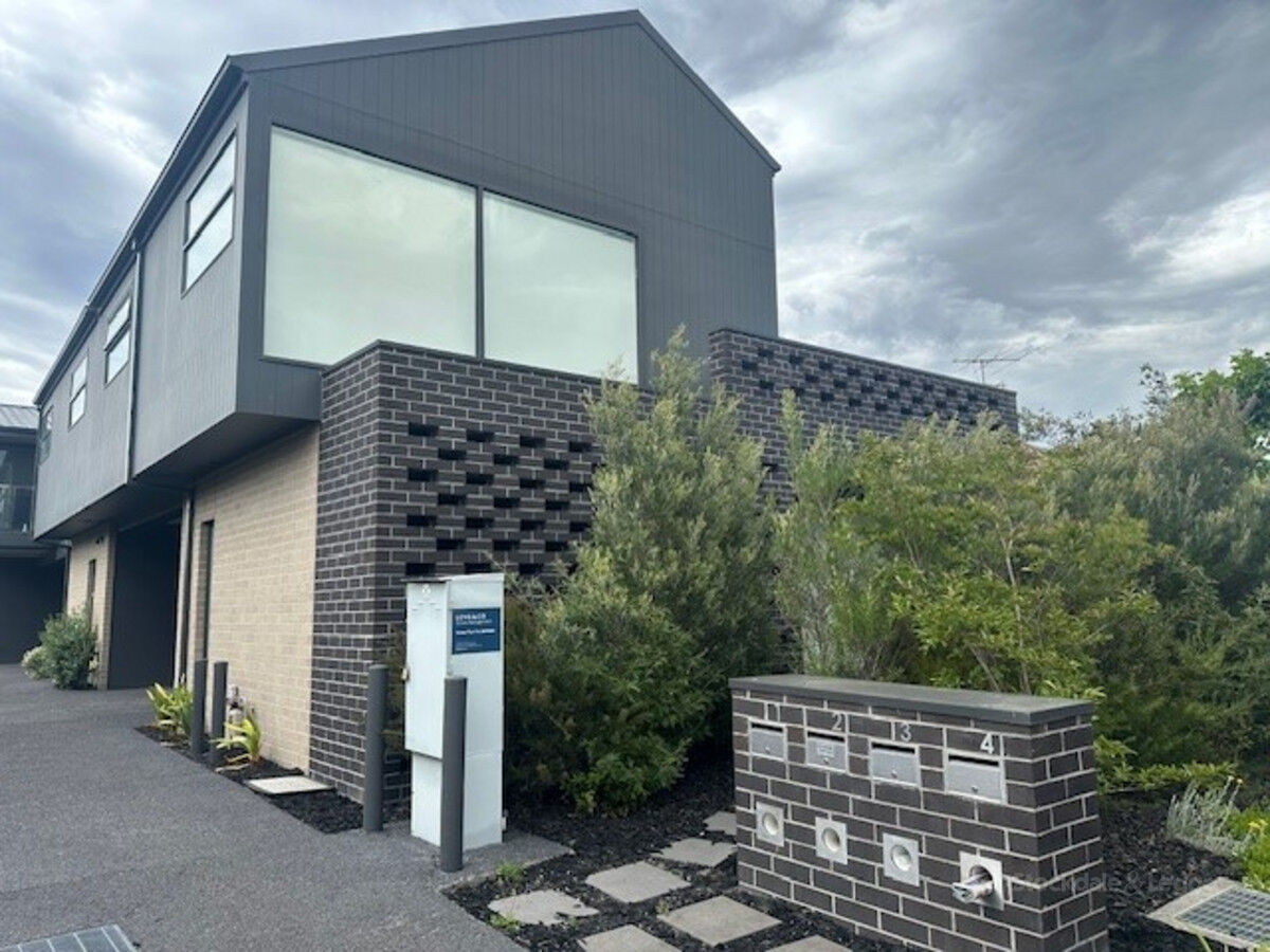 6 LOCHER AV, RESERVOIR VIC 3073, 0 Kuwarto, 0 Banyo, Townhouse