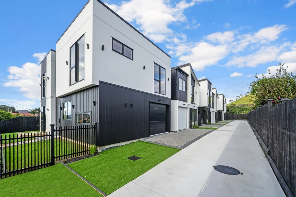 Mangere Bridge 4房  Brand-New Standalone Homes in Mangere Bridge