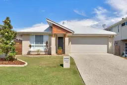 113 Cootharaba Crescent, Warner