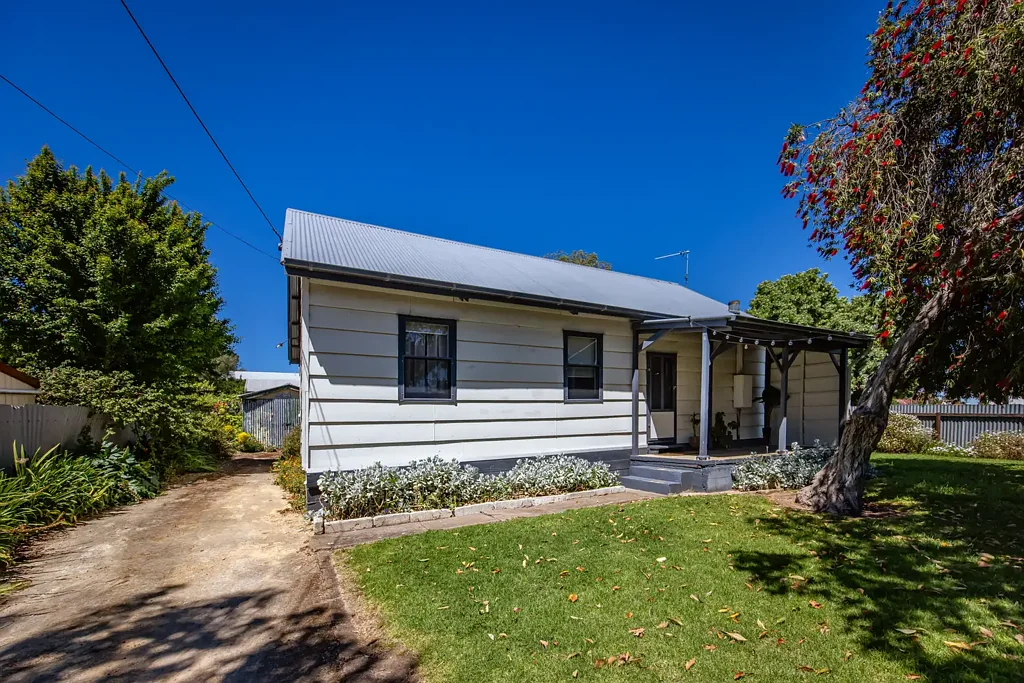 Naracoorte 3房  This one is a Ripper!  Working Investment