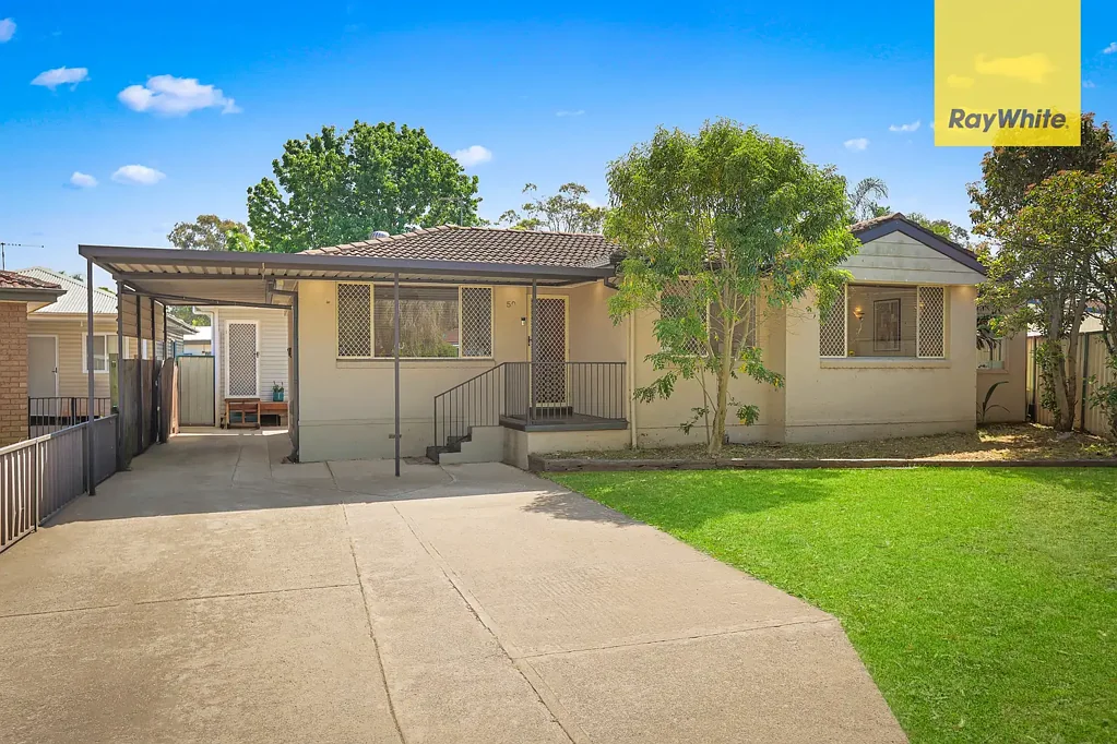 50 & 50a Glenn Street, Dean Park, NSW 2761