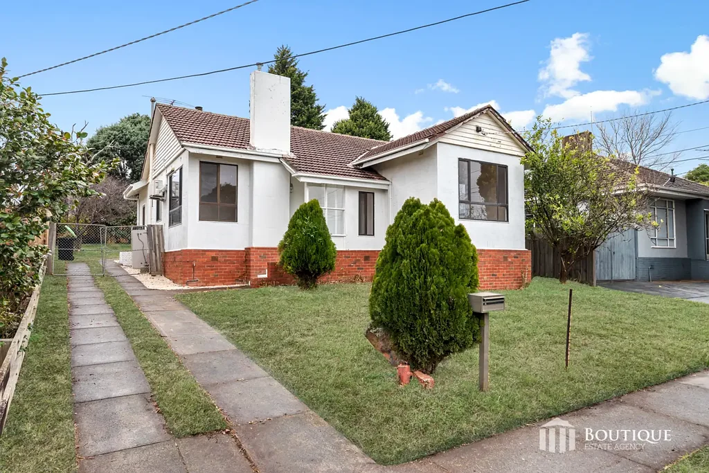 Dandenong 4ਬੈੱਡਰੂਮ First Home Charm Meets Investment Promise