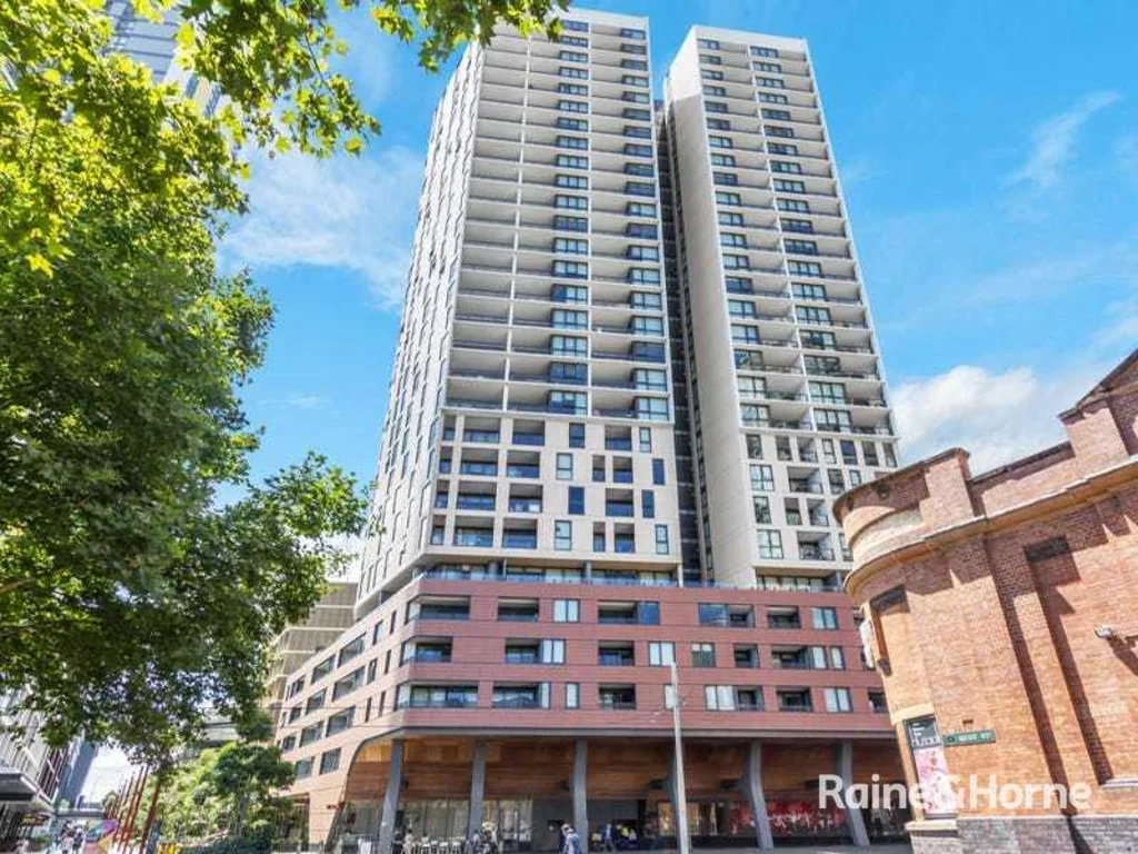 Luxury high level apartment 2bed 1bath with Furnished For Lease