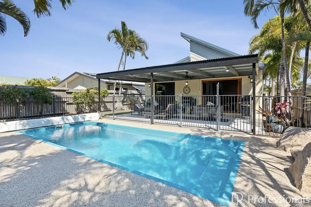 Bowen 3 Bedroom DREAMING OF A TROPICAL GETAWAY? WELCOME TO 18A GLOUCESTER ST - YOUR OWN PERSONAL OASIS BY THE SEA