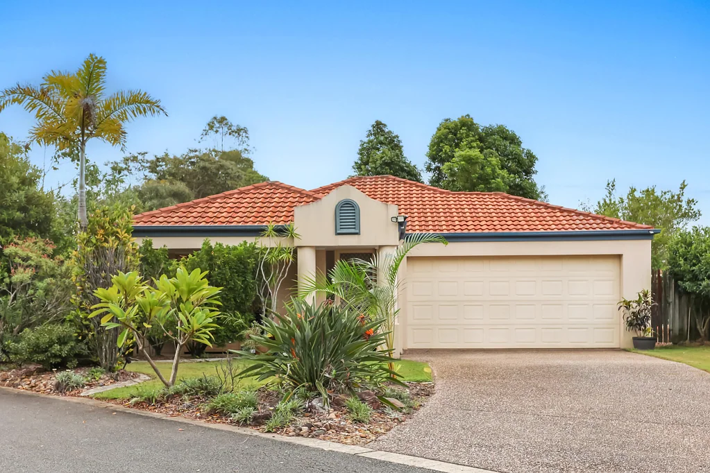 Pacific Pines 3房  Effortless Living In A Turn-key Double Garage Villa!