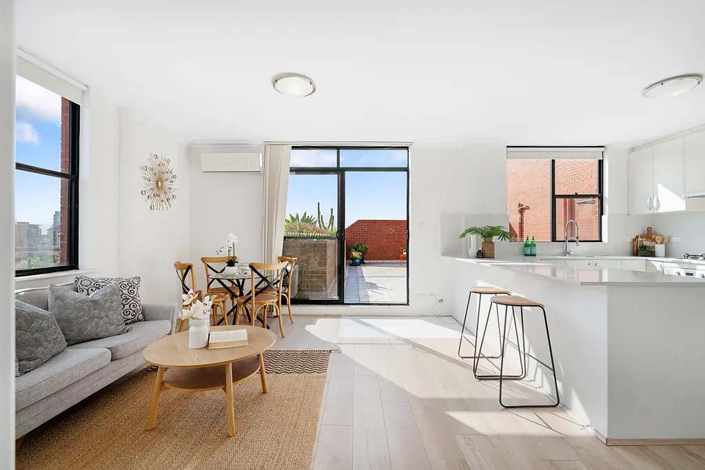 84/6-12 Carrington Avenue, Hurstville, NSW 2220