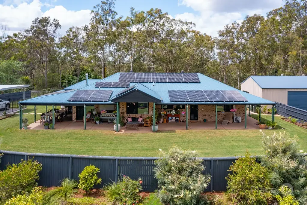 Mount Crosby 3部屋 ULTIMATE ACREAGE LIFESTYLE - FULLY RENOVATED AND READY TO IMPRESS