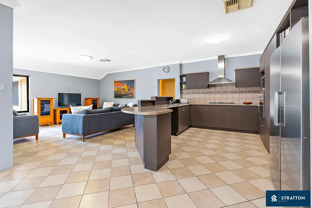 Southern River 4 Bedroom Stunning 4-Bedroom, 2-Bathroom Home on Generous 714sqm Block, Near Southern River Shopping Centre!!