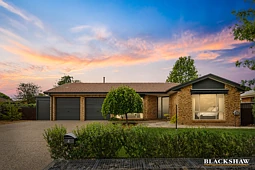 6 Acacia Drive, Jerrabomberra
