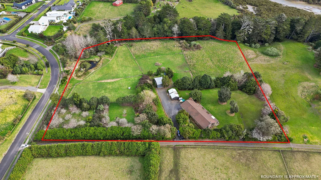 Kingseat 4ਬੈੱਡਰੂਮ Land Bank Opportunity - 2.26 ha - Karaka West