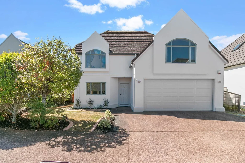 19F Claremont Way, East Tamaki Heights, Manukau City, Auckland