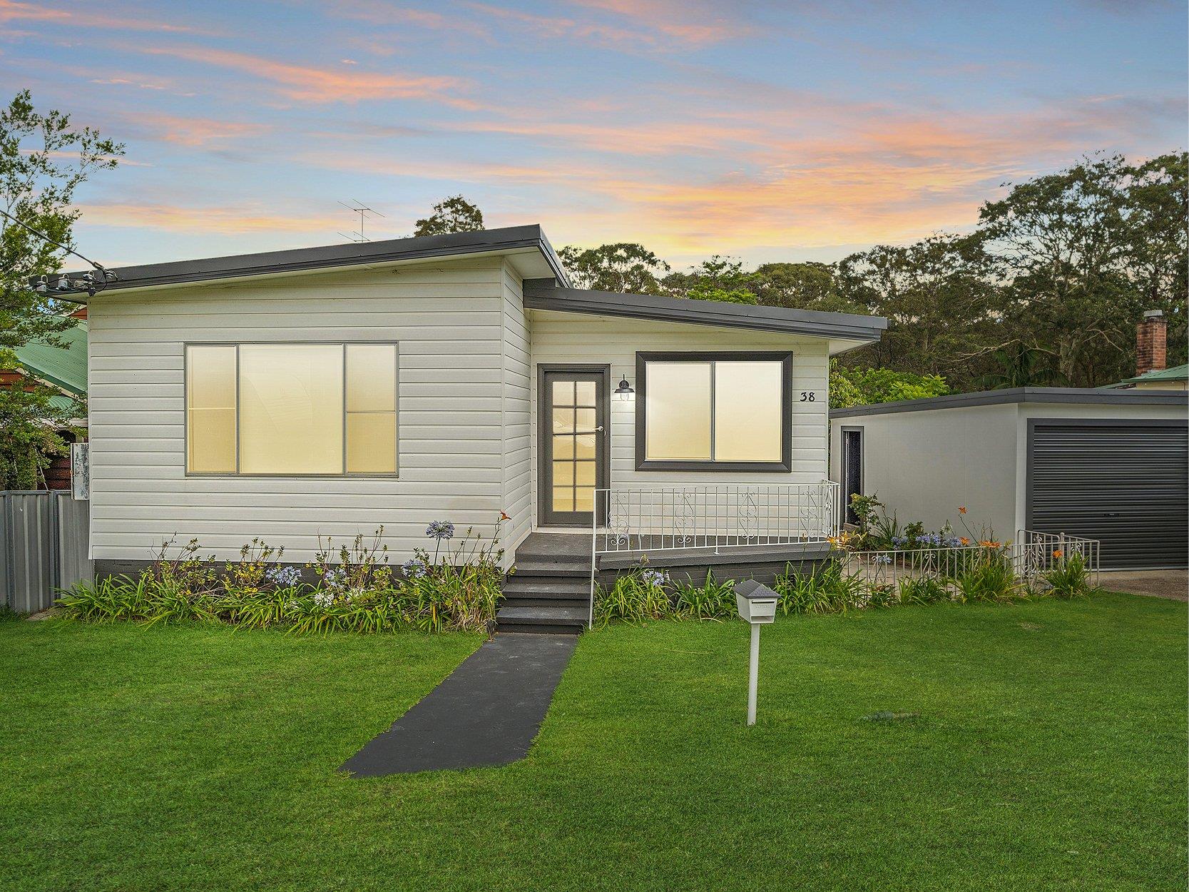 38 LAXTON CR, BELMONT NORTH NSW 2280, 0 Schlafzimmer, 0 Badezimmer, House