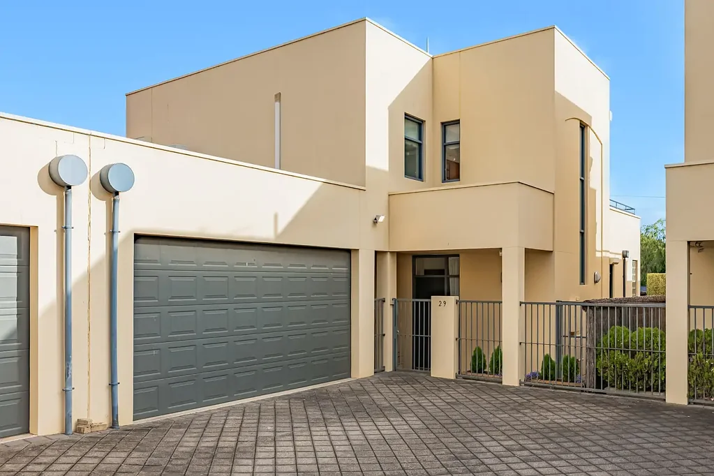 North Adelaide 3غرفة نوم A lifestyle like no other in North Adelaide's vibrant heart