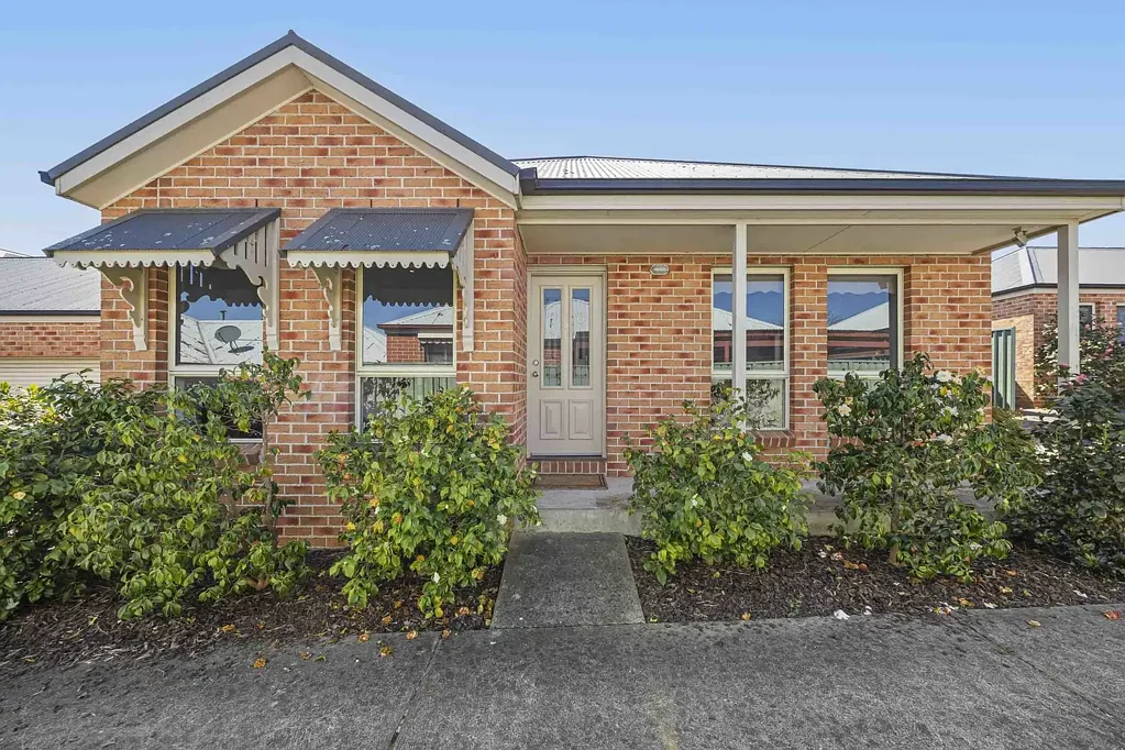 2/618 Doveton Street North, Soldiers Hill, VIC 3350