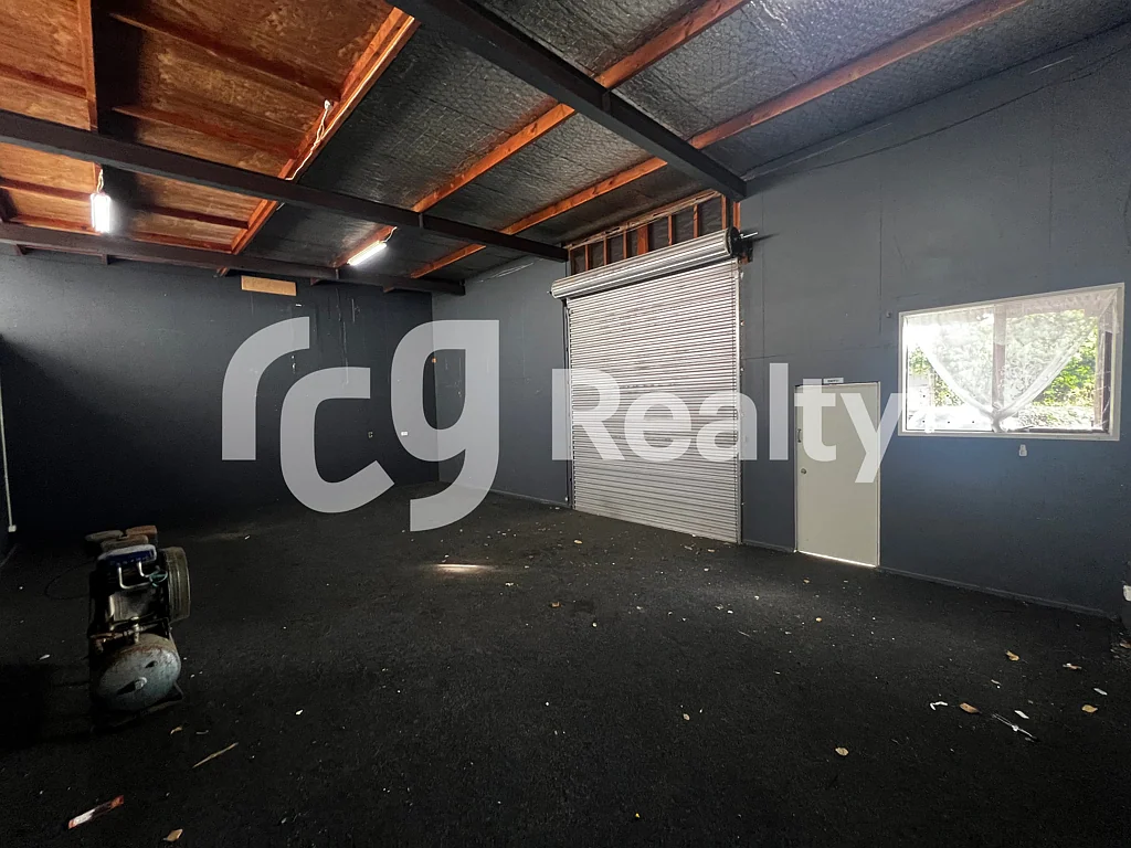 Otahuhu Small Storage or Workshop - Otahuhu