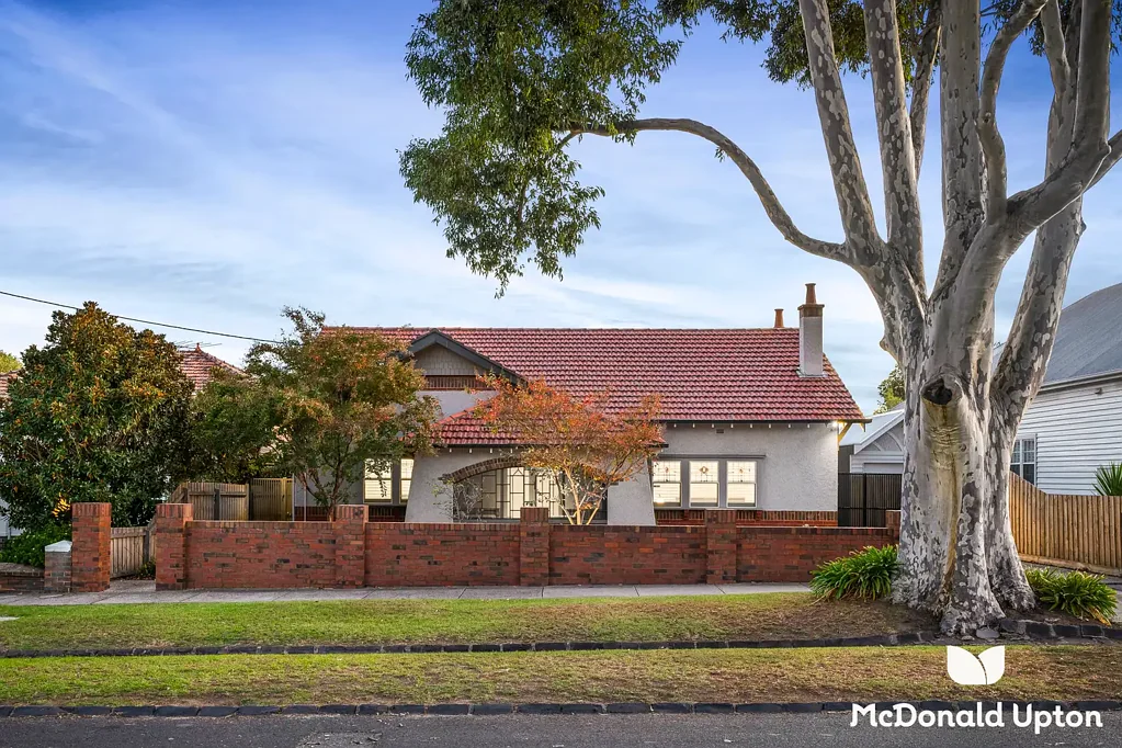 Essendon 4બેડરૂમ Expressions of Interest Closing Wednesday September 24th at 5:00pm unless sold prior