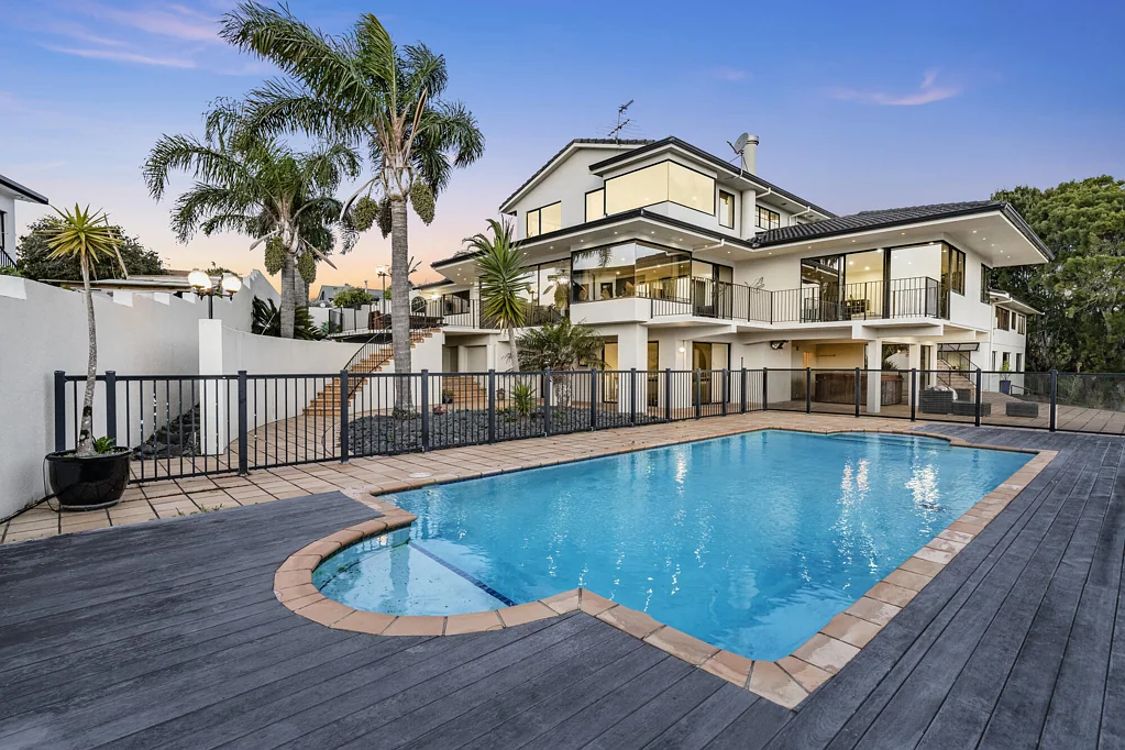 Half Moon Bay 5Moenga Waterfront Grandeur Beyond Compare