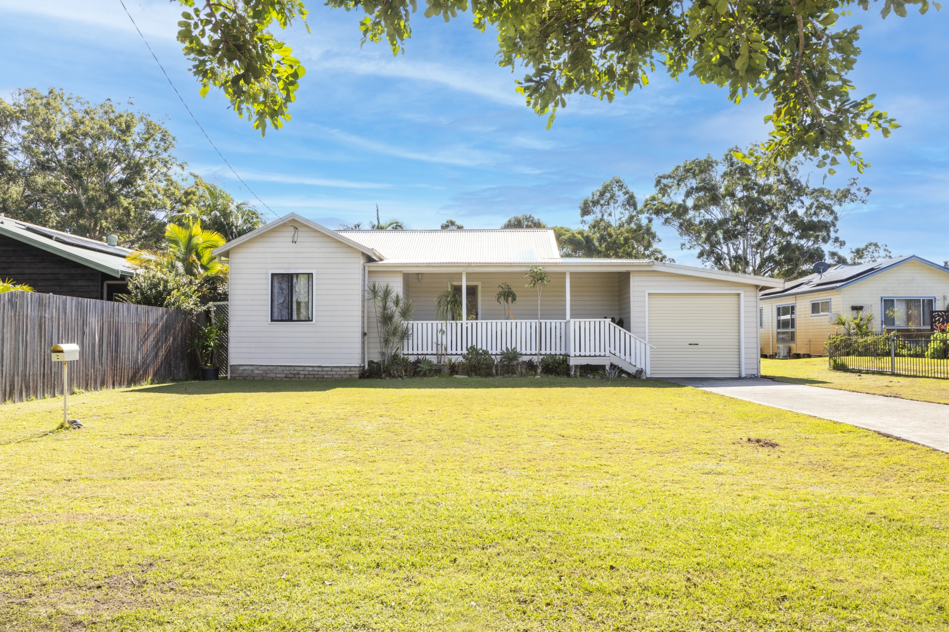 54 OCEAN AV, STUARTS POINT NSW 2441, 0 chambres, 0 salles de bain, House