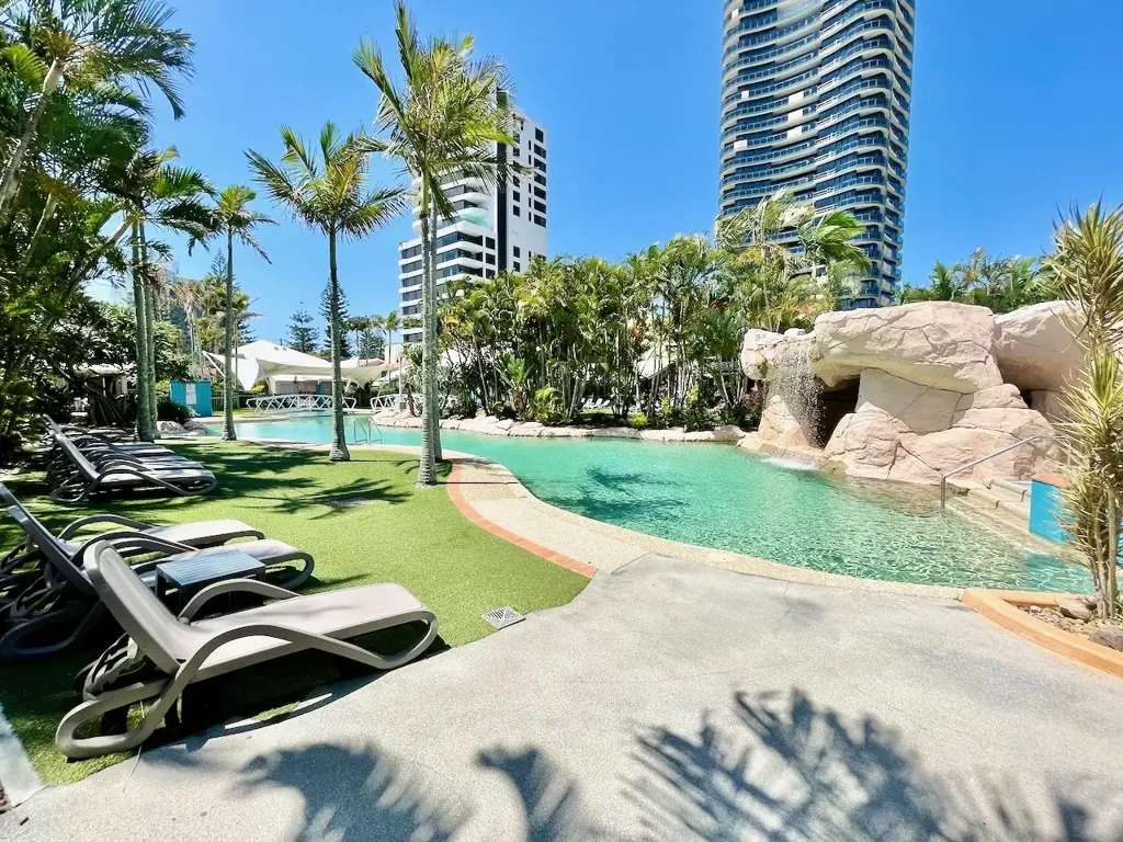 Mermaid Beach 3Moenga Mermaid Beach, 3 bedroom, beach life
