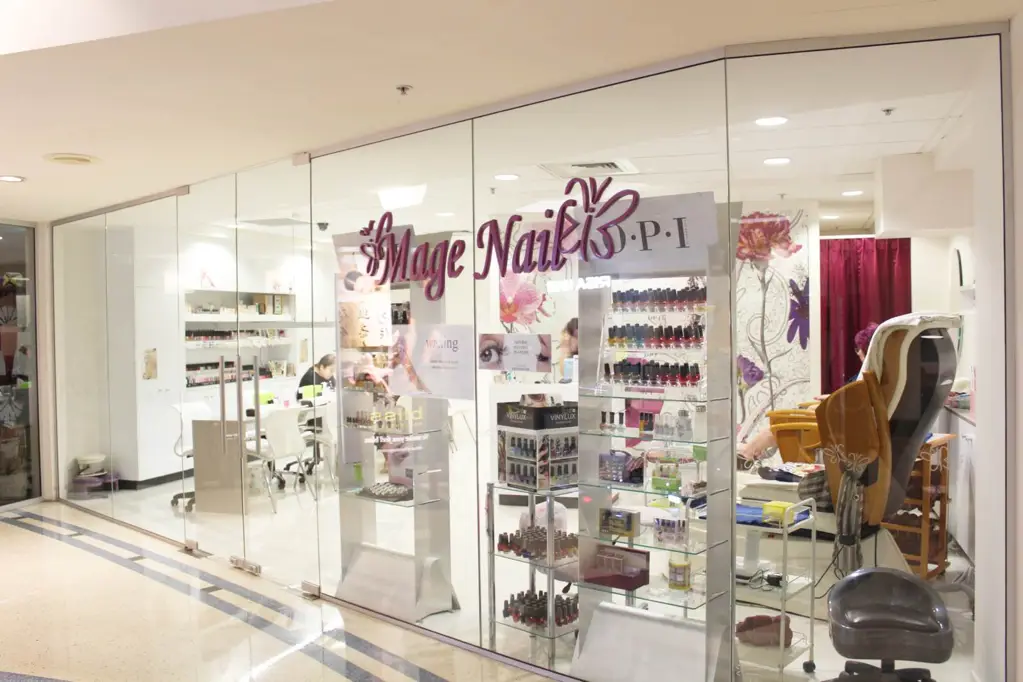 Auckland Central PRIME RETAIL SPACE AT CROWNE PLAZA