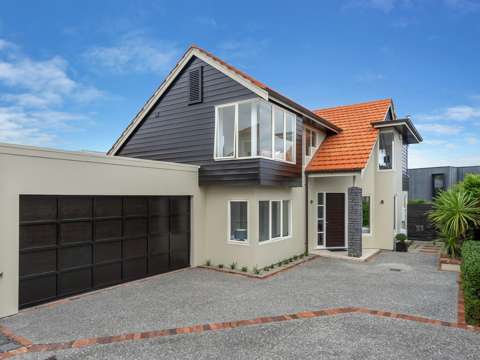 Saint Heliers 4房  Quality Living with Coastal Convenience