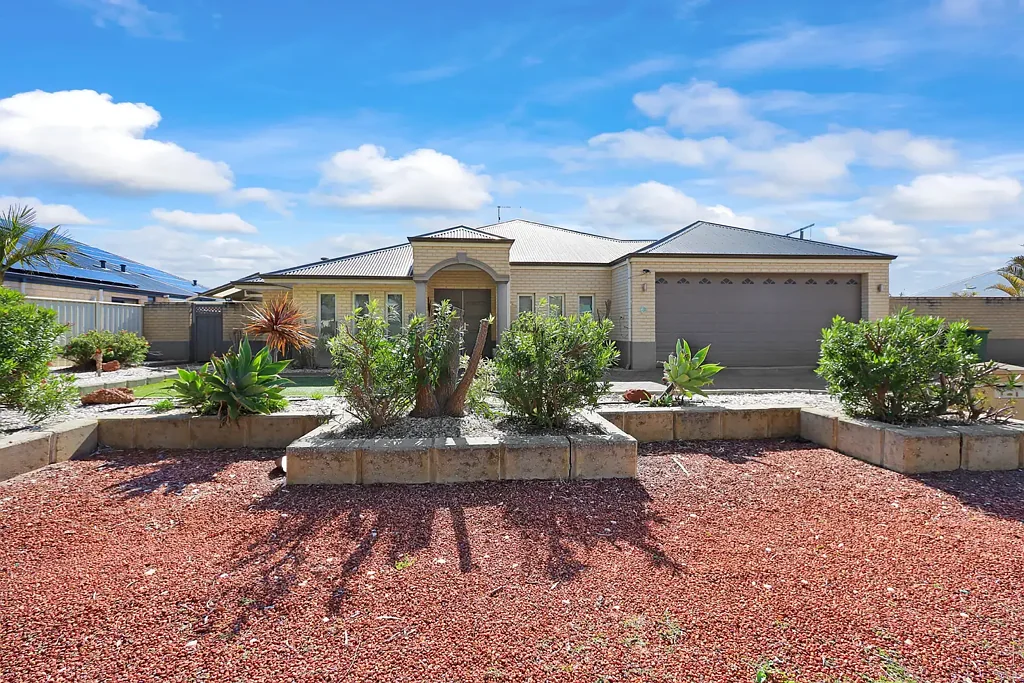 61 Country Road, Pinjarra, WA 6208