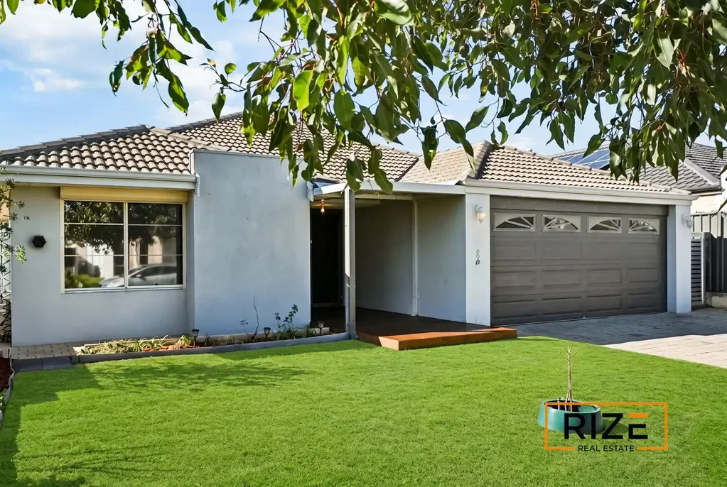 Banksia Grove 4房  Spacious, Stylish & Ready to Impress!
