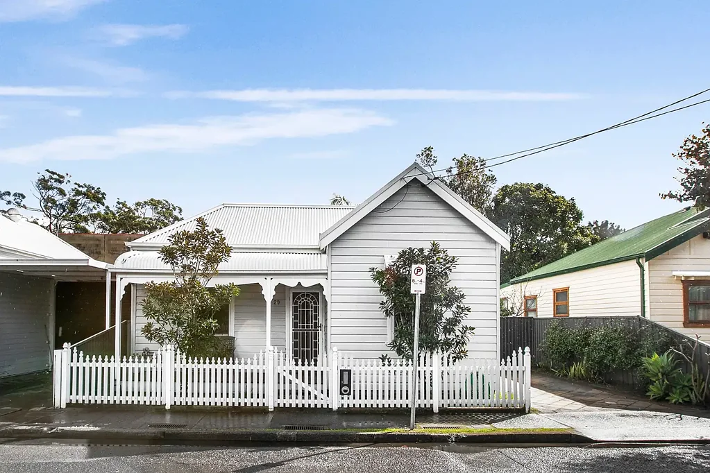 Botany 3 Bedroom Sublime home of light and pristine character