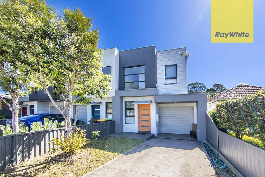 Stunning Duplex | Contemporary Style & Exceptional Comfort
