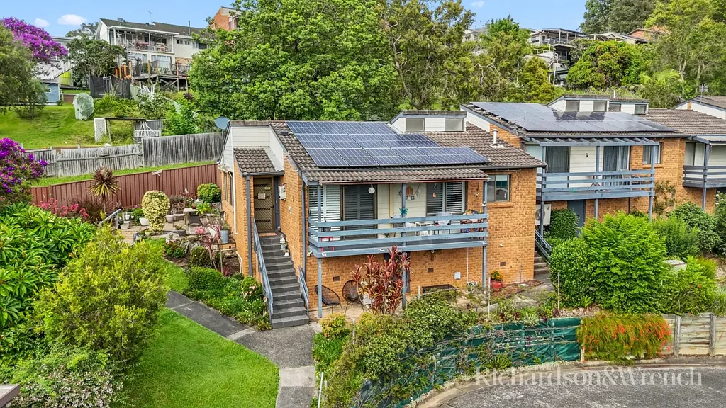 8/31 Fiona Street, Point Clare, NSW 2250