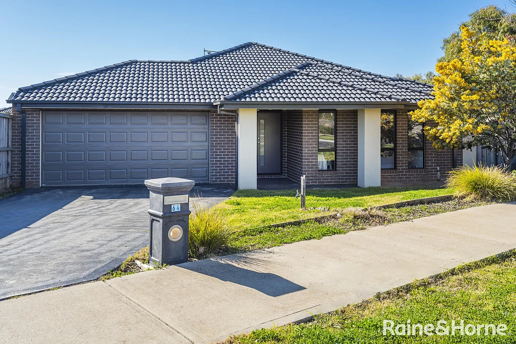 64 Rosenthal Boulevard, Sunbury, VIC 3429