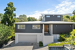 3/304 Beach Road, Campbells Bay