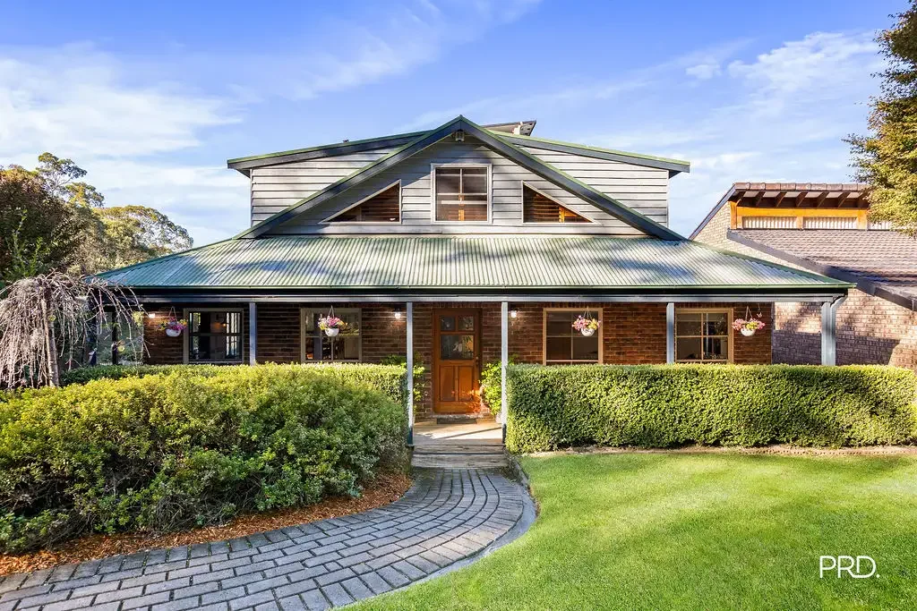 Blaxland 5Habitaciones Lifestyle, Space & Character on a Corner Block