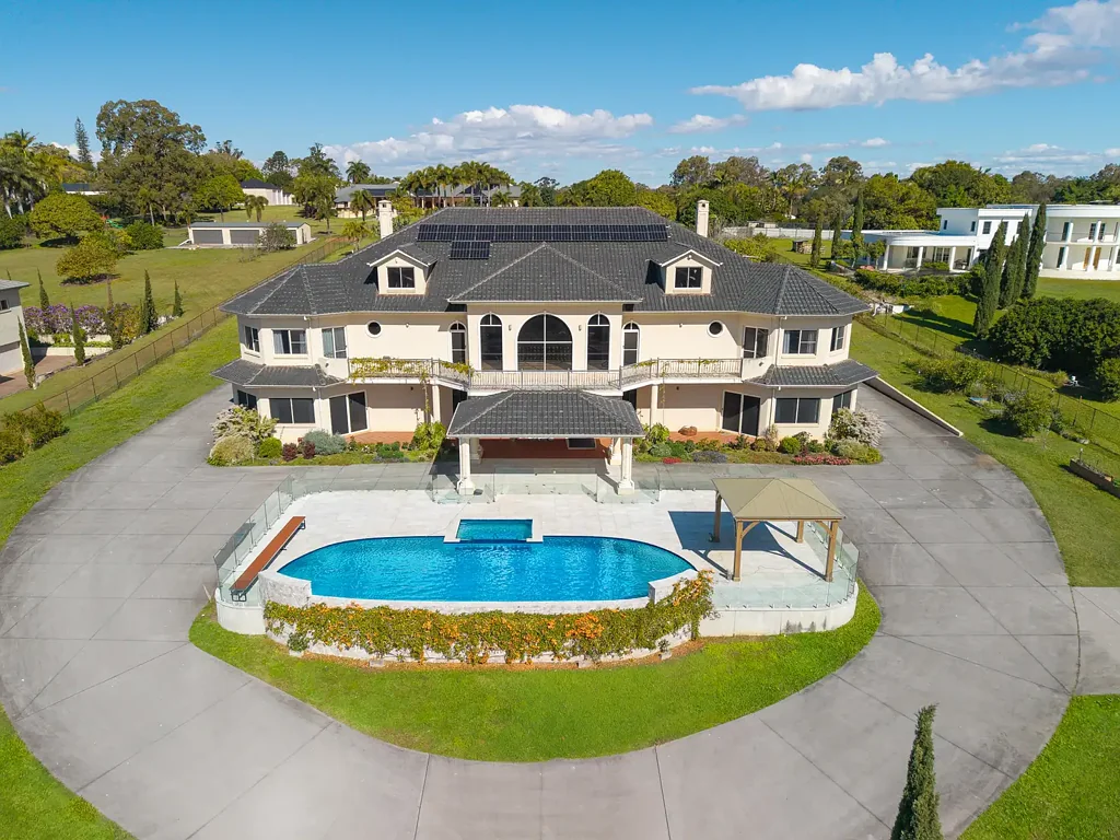 A Landmark Executive Estate Offering Resort-Style Living