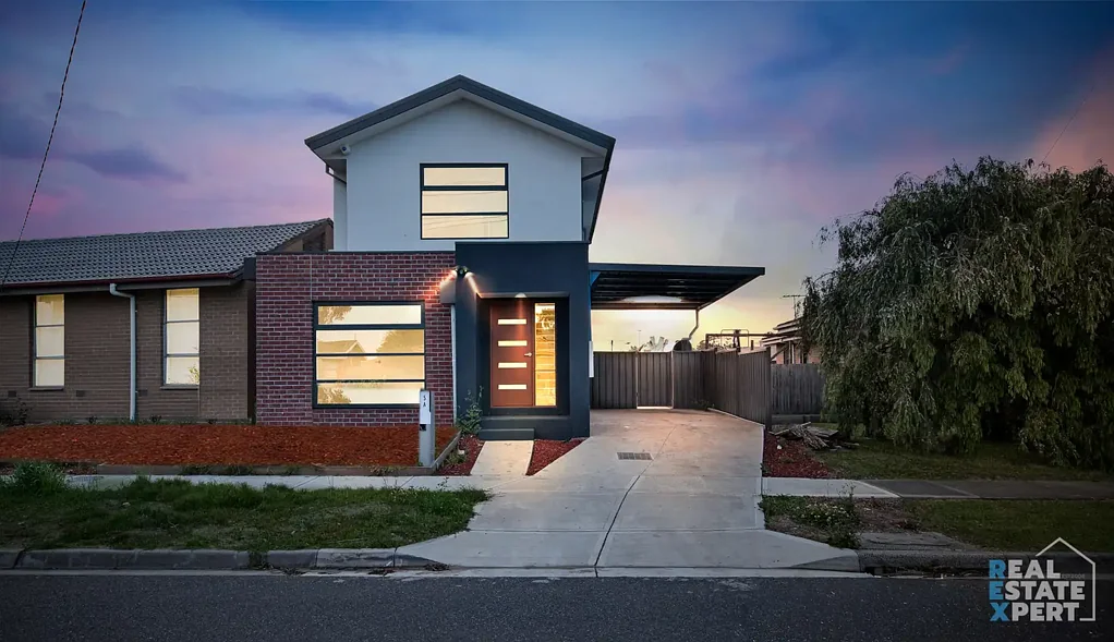 5A Deanswood Road, Hampton Park, VIC 3976