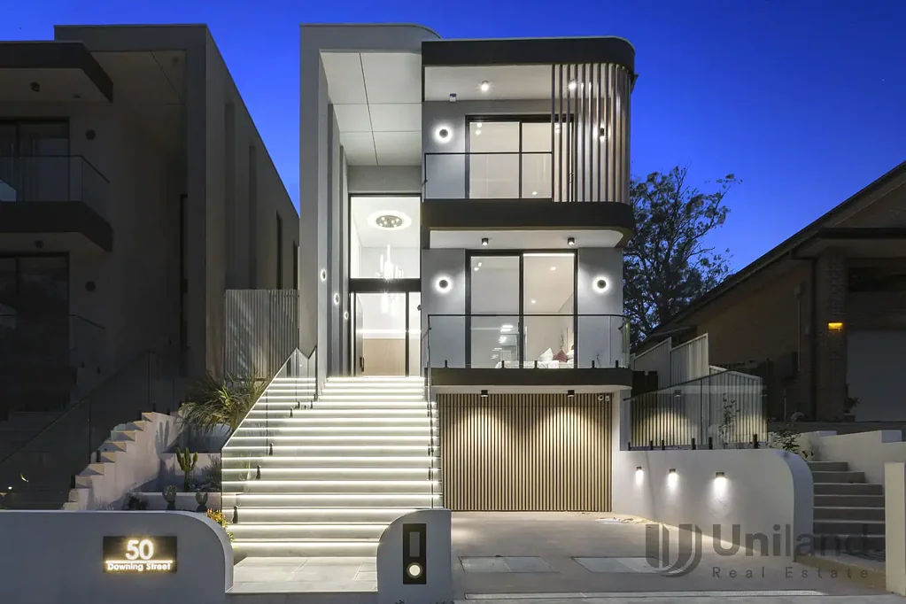 Epping 5Phòng ngủ A Brand New Masterpiece of Luxury, Scale & Prestigious Lifestyle | Double Brick