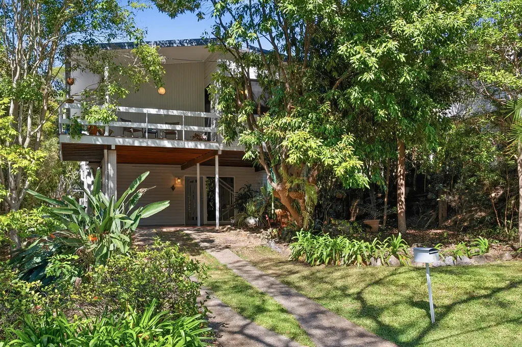 The Gap 3कमरा Beautifully Updated Home with Further Potential