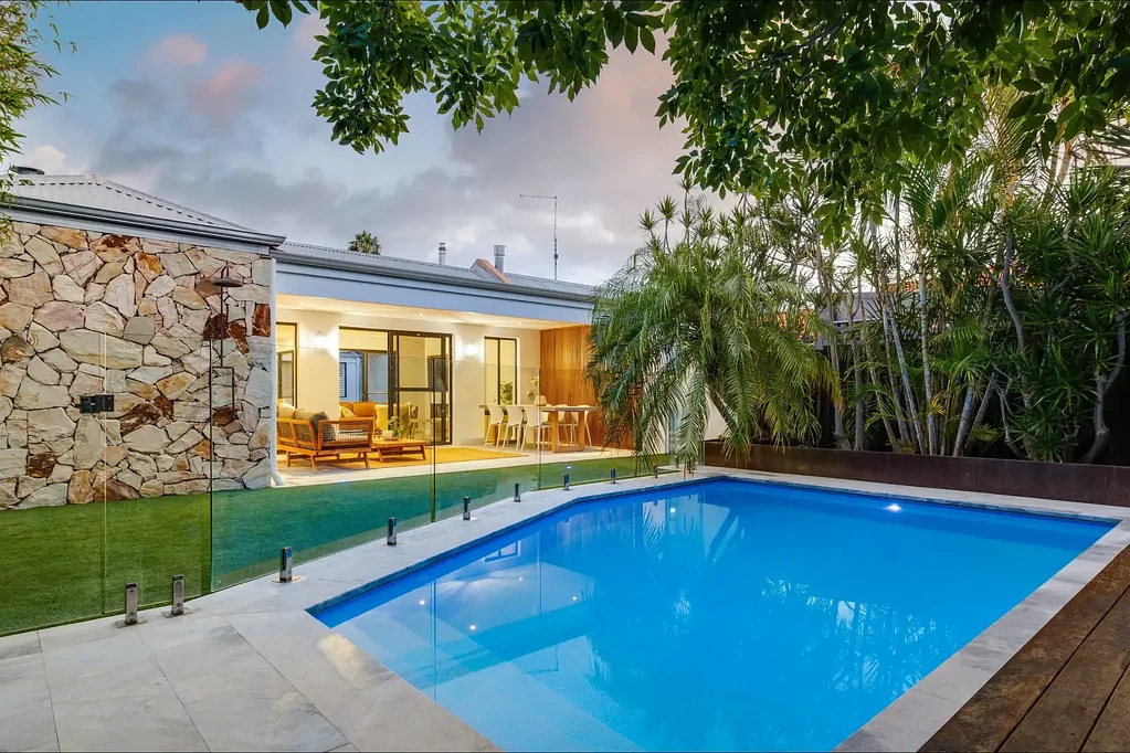 Floreat 3Zimmer Live Beautifully. Entertain Effortlessly.