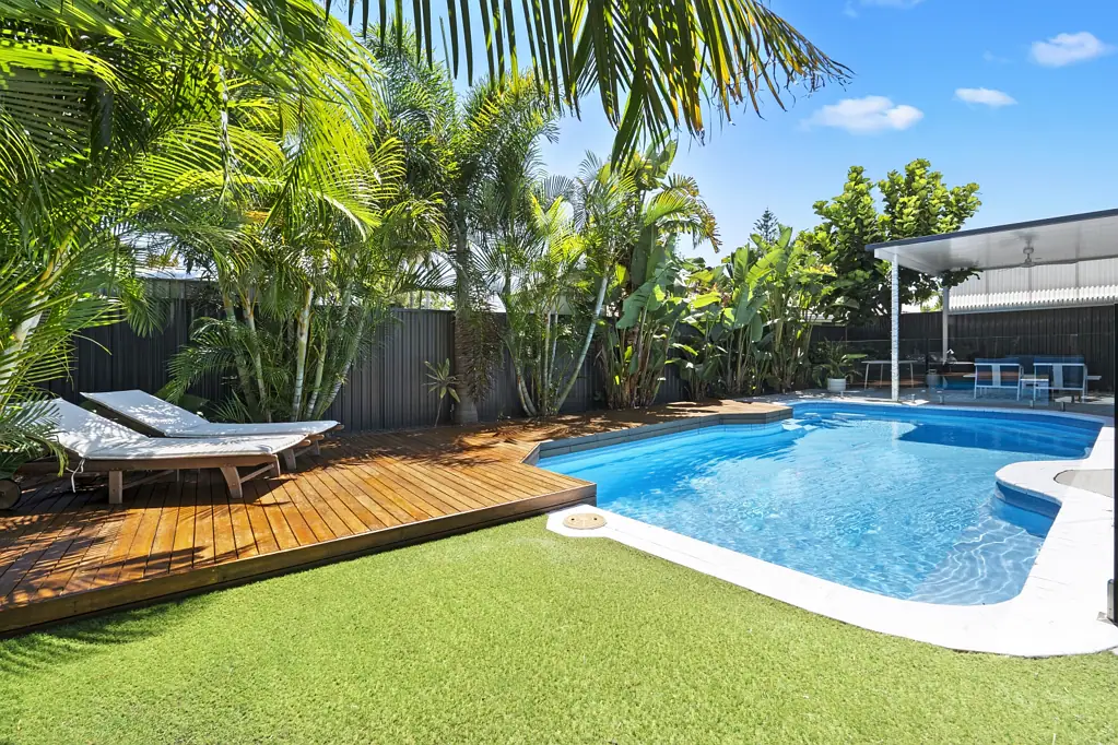 Unfurnished Renovated Duplex with a Pool