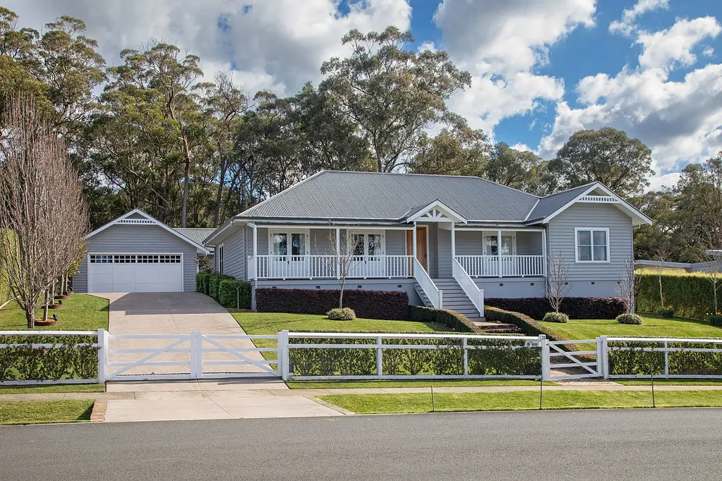 Bundanoon 5 Bedroom An Architectural designed timeless Highlands estate