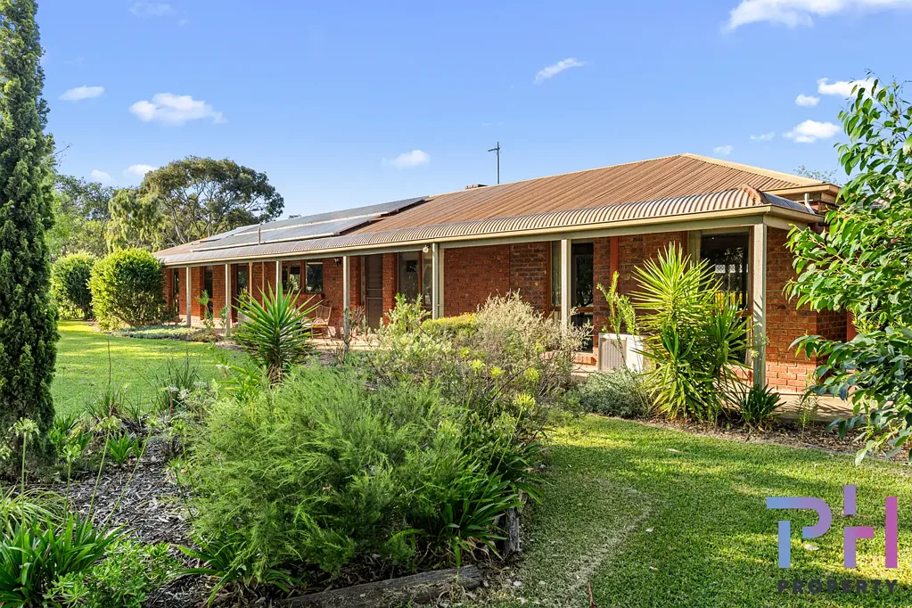 Marong 4 Bedroom SELF SUFFICIENT LIFESTYLE SANCTUARY ON 20 ACRES
