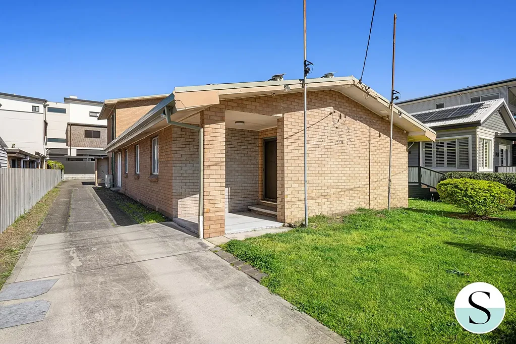 Spacious Family Home in a Convenient Swansea Location
