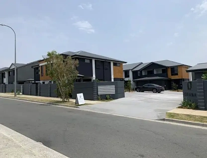 24/8 Highlands Street, Yarrabilba, QLD 4207, 3部屋, 2バスルーム, House