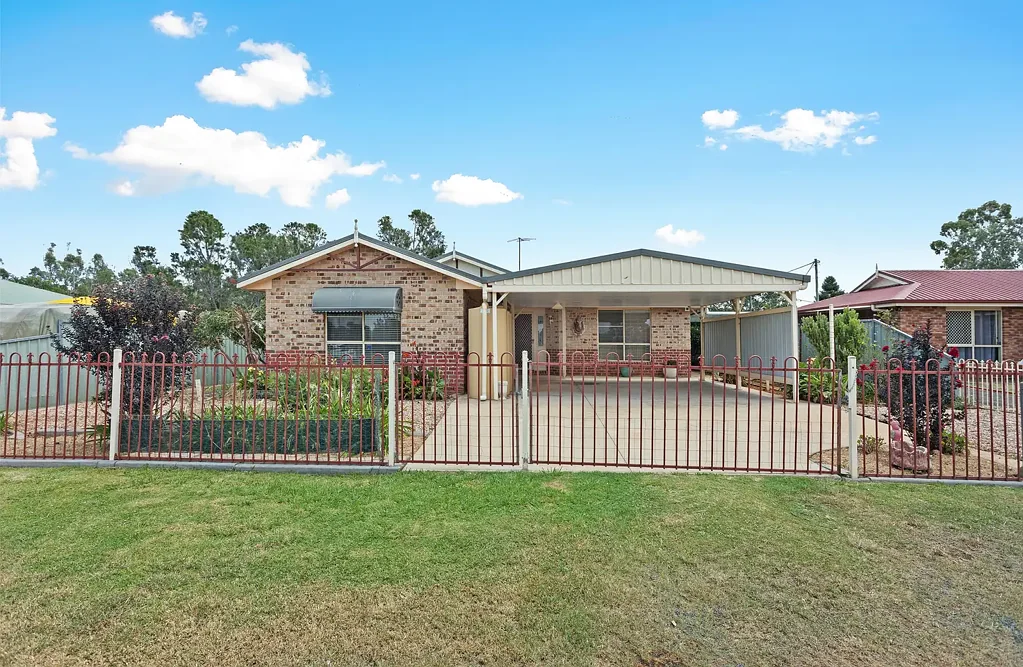7 Cox Street, Oakey, QLD 4401